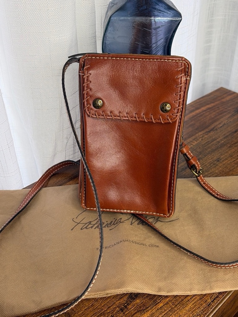 Patricia Nash Leather Crossbody Phone Bag